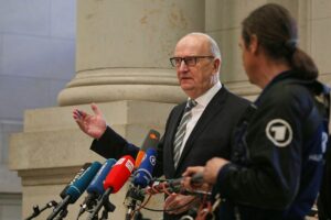 Dietmar Woidke kritisiert SPD-Vertrauensverlust und fordert Veränderungen in der Energiepolitik.
