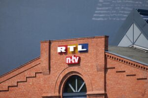 RTL und Sky fusionieren, um im Wettbewerb mit Streaming-Plattformen gestärkt aufzustellen.