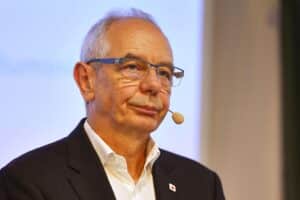 Michael Vassiliadis kritisiert Bundesregierung, fordert verständliche Kommunikation zu Reformen für bessere Akzeptanz.