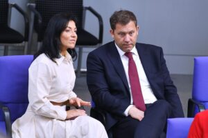 Katherine Reiche und Lars Klingbeil stehen im Mittelpunkt von энергетischen Gesetzesblockaden in der Regierung.
