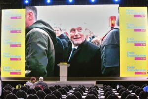 Wolfgang Kubicki auf FDP-Parteitag, strebt Wahlerfolge über zehn Prozent an, kämpferisch.