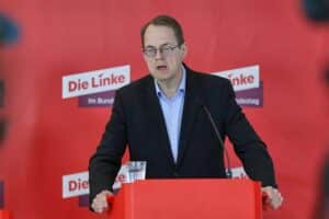 Sören Pellmann äußert sich gegen militärische Präsenz Deutschlands im Ausland und fordert Diplomatie.