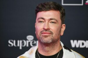 Marteria feiert mit "Zum Glück in die Zukunft III" Platz eins der deutschen Album-Charts.