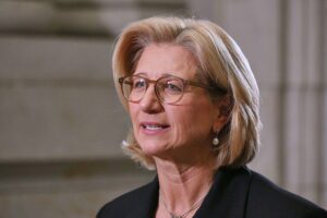 Anke Rehlinger fordert umfassende Reformen in Kranken-, Pflege- und Rentenversicherung sowie Steuersystem.