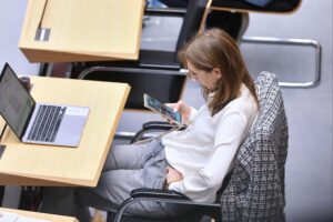 Neuer Vorstand der SPD Lichtenberg, gewählt mit Fokus auf bezahlbares Wohnen und Klimaschutz.