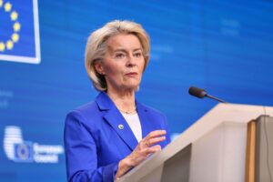 Ursula von der Leyen präsentiert neue Altersverifikations-App zum Schutz von Kindern im Internet.