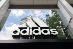 Adidas-Produkte, Fußball, Trikots, WM, Absatzrekorde, Nordamerika, Fußball-Chef, Sam Handy.