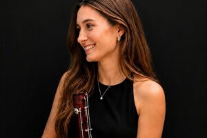 Eine junge Fagottistin, Chiara Martens, die international für ihr Talent anerkannt wird.