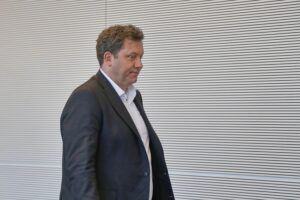 Dennis Radtke fordert Reformen in der gesetzlichen Krankenversicherung und nachhaltige Finanzierung.
