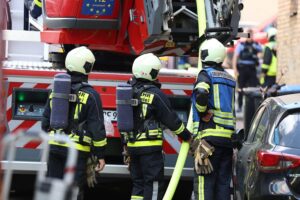 Feuerwehrfahrzeuge, Einsatzkräfte und Unterstützung im Brandschutz in Sachsen-Anhalt.