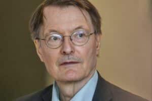 Karl Lauterbach spricht über Ebola-Ausbruch und Impfstoffforschung in Deutschland.