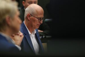 Bürgermeister Tschentscher versendet Werbebrief für Olympia-Abstimmung, Kritik von NOlympia Hamburg folgt.
