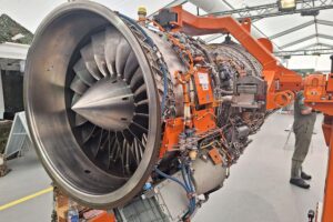 Eurofighter Triebwerk, symbolisiert Rüstungsproduktion und Dringlichkeit in Europas Verteidigungsstrategien.