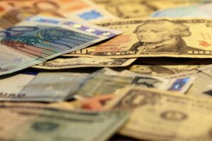 Thüringer Unternehmen investieren intensiv in Forschung und Entwicklung für Innovationen und Wachstum.