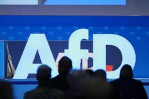 Konflikt zwischen Unternehmern über den Umgang mit der AfD in der deutschen Wirtschaft.