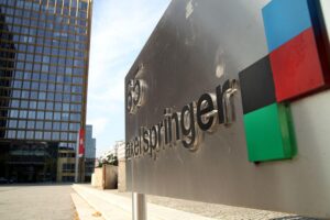 Übernahme der Telegraph Media Group durch Axel Springer, Fokus auf digitale Transformation und Wachstum.