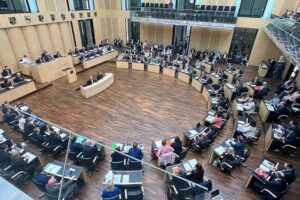 Bundesratssitzung: Gesundheitsminister Philippi diskutiert Reform für stabile Apothekenversorgung und Gesundheitsdienstleistungen.
