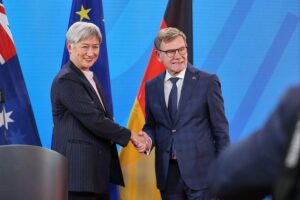 Penny Wong und Johann Wadephul diskutieren sicherheitspolitische Zusammenarbeit zwischen Deutschland und Australien.