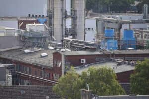 Chemie-Anlagen mit Fokus auf wirtschaftliche Stabilität, Energiepreise und Konjunkturprognosen in Deutschland.