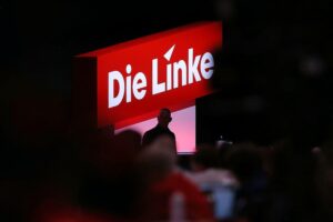 Linken-Bundesparteitag: Protest gegen Gehaltsdeckel und Forderung nach Beteiligung der Mitglieder.