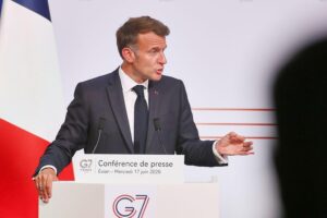 Emmanuel Macron auf dem G7-Gipfel: Zufriedenheit über Fortschritte in globaler Zusammenarbeit und Sicherheit.