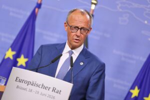 Friedrich Merz spricht in Brüssel über EU-Herausforderungen, Ukraine, Haushalt und Nahost-Situation.