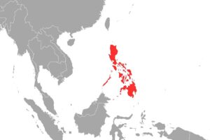 Zerstörte Gebäude und Rettungsaktionen nach Erdbeben auf Mindanao, Verletzte und Trauernde Menschen.