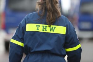 Pflegebedürftige Menschen erhalten Unterstützung bei Hitzewelle durch das Technische Hilfswerk.