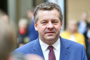 Sven Schulze, Ministerpräsident, in einem Interview, spricht über Wahlen und Mehrheitsverhältnisse.