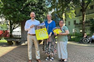 Erster Bürgermeister und Kulturvertreter bei Eröffnungsfeier der 34. Schulchortage in Schwäbisch Gmünd.