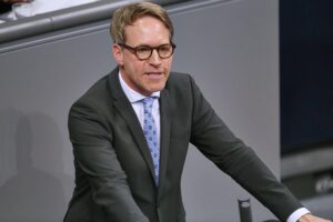 Sicherheitspolitiker warnen vor bedenklichen China-Kooperationen im deutschen Cybersicherheitszentrum.