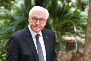 Bundespräsident Steinmeier unterstützt Olympische Spiele 2036 in Deutschland trotz historischer Bedenken.
