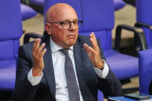 Alexander Throm fordert konsequente EU-Asylreform und Sanktionen gegen unkooperative Mitgliedstaaten.