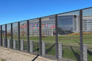 Nato-Hauptquartier mit Fokus auf militärische Zusammenarbeit und strategische Herausforderungen nach US-Entscheidung.