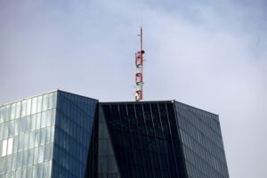 Europäische Zentralbank in Frankfurt: Leitzins unverändert, EZB-Zinssätze bei 2,25–2,65 Prozent.