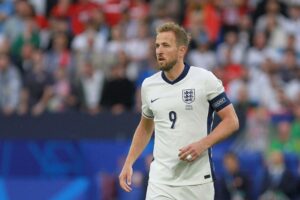 England besiegt Mexiko im WM-Achtelfinalspiel, spannende Momente und packende Duelle auf dem Platz.