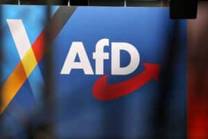 Wahlveranstaltung der AfD mit ausgemustertem Feuerwehrauto, Provokation, Kritik vom Feuerwehrverband.