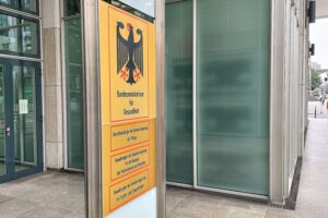 Bundesministerium für Gesundheit (Archiv): Regierungssitz, Diskussion zu IGeL-Aufklärung und Patientenschutz.