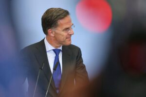 Mark Rutte spricht über mögliche NATO-Intervention im Persischen Golf vor Gipfeltreffen in Ankara.