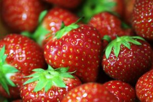 Erdbeeren im Freiland: Destatis schätzt 2026 weniger Ernte in Deutschland.