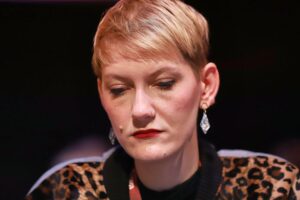 Sophie Koch (SPD) lehnt kommerzielle Leihmutterschaft ab; Forderung nach Reform des Abstammungsrechts.