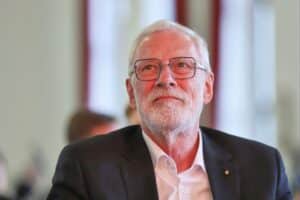 Rainer Robra (Archiv) bei einer COSAC-Konferenz in Dublin, Einsatz für EU-Förderung Sachsen-Anhalts nach 2027.
