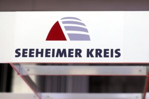 Seeheimer wollen Teile der Kapitalrente in Start-ups anlegen Foto eines politischen Archivs: Seeheimer Kreis, drei Wirtschaftspolitiker, Start-up und KI-Förderung in Deutschland.