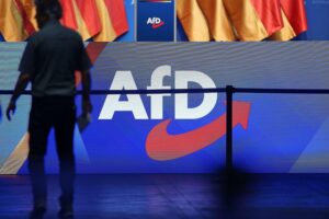 AfD-Logo (Archiv) vor dem Hintergrund von Warnungen vor indirektem Parteiverbot bei Kommunalwahlen.